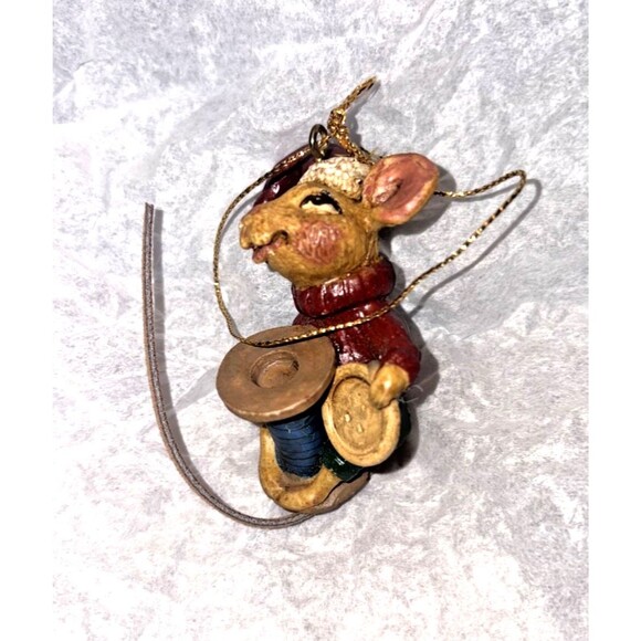 Kurt Adler Hole In The Wall Gang Christmas Ornament Sewing Mouse - Picture 5 of 7